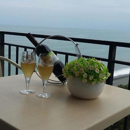 Sunset Kobuleti Apartment ภายนอก รูปภาพ